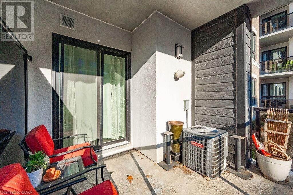 1284 GORDON Street S Unit# 105
