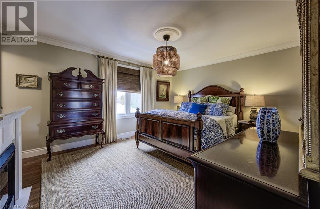 132 CANDLEWOOD Crescent