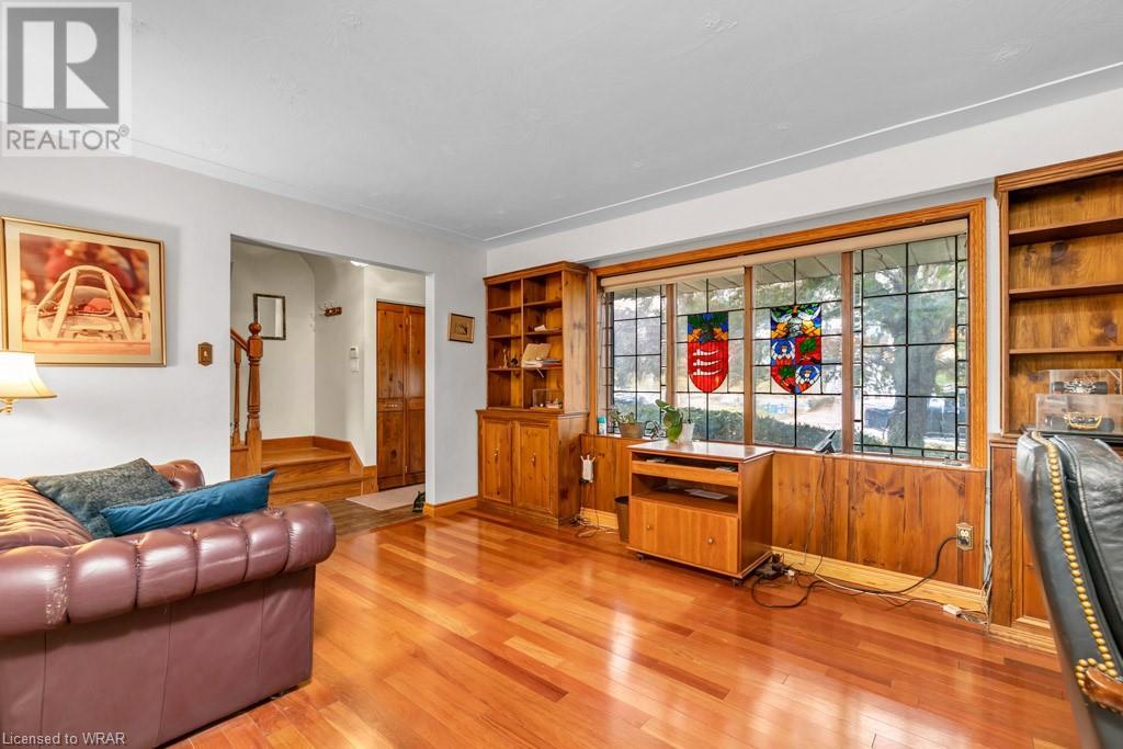 44 KELLY Drive