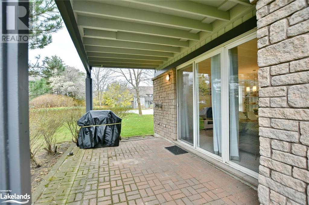 684 JOHNSTON PARK Avenue