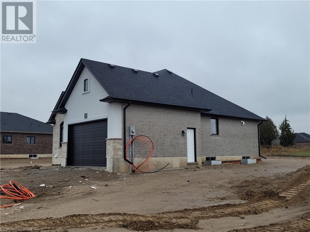 29 VANROOY Trail