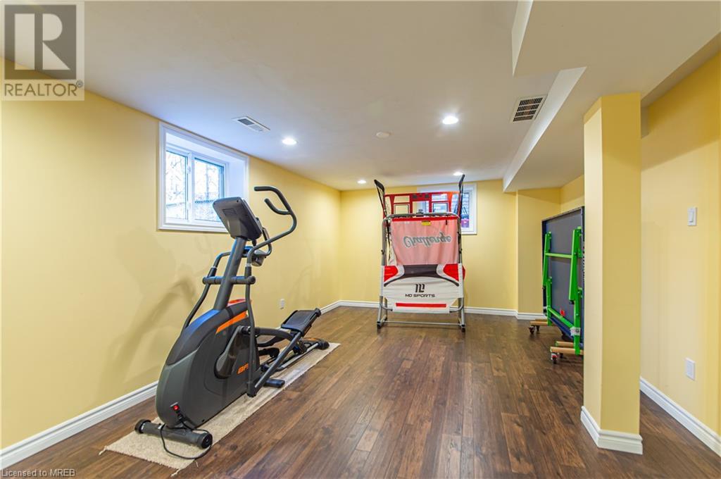 703 BEECHWOOD Drive