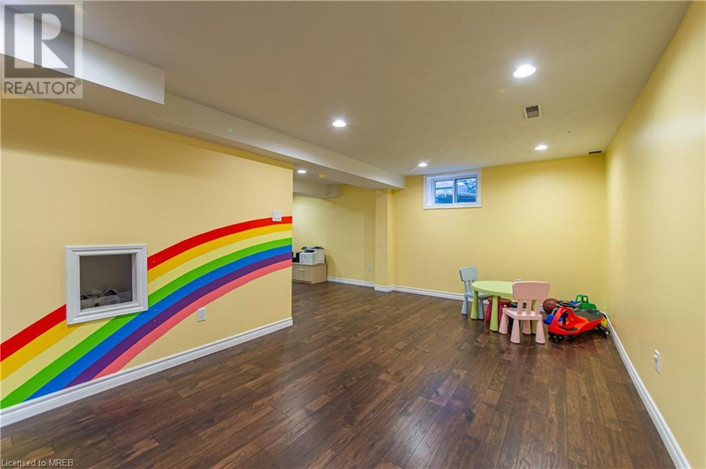 703 BEECHWOOD Drive