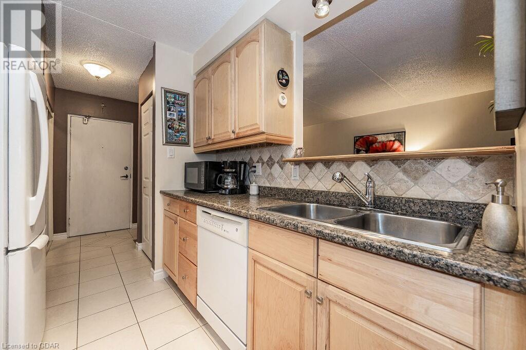 65 SILVERCREEK Parkway N Unit# 208
