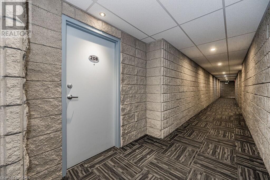 65 SILVERCREEK Parkway N Unit# 208