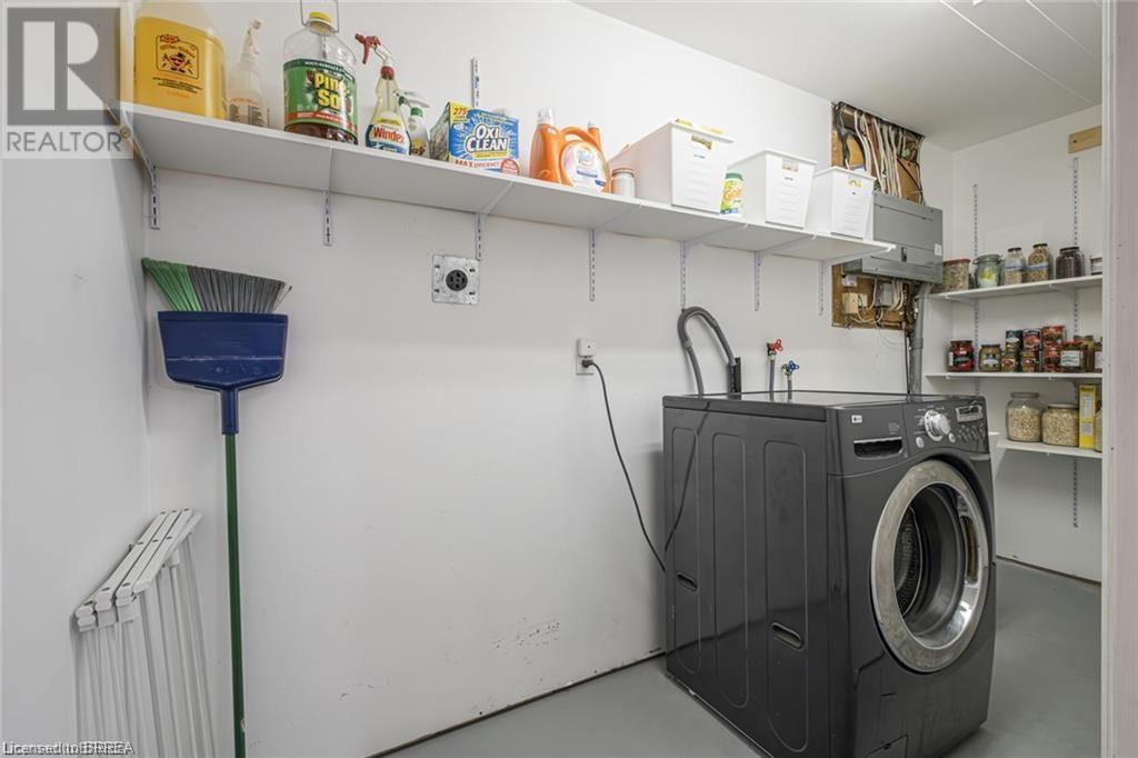 58 HARRIS Avenue Unit# C