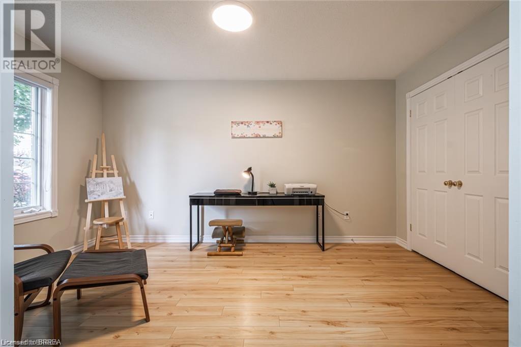 58 HARRIS Avenue Unit# C