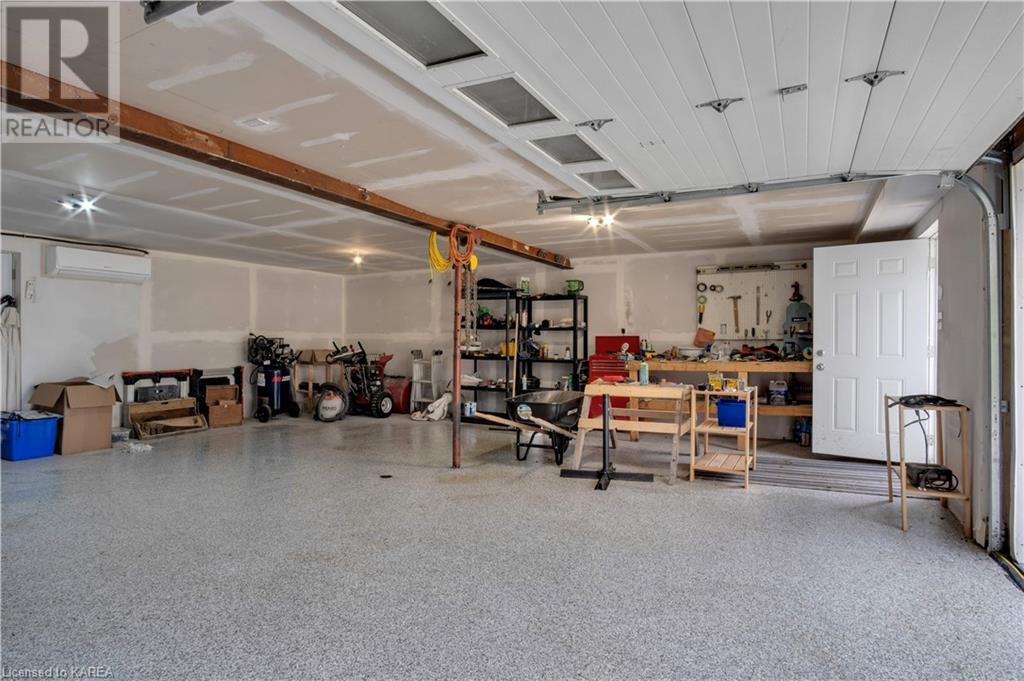 3965 HARROWSMITH Road
