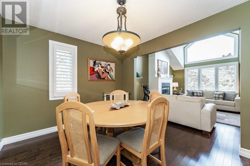 1 WOODLAND GLEN Drive