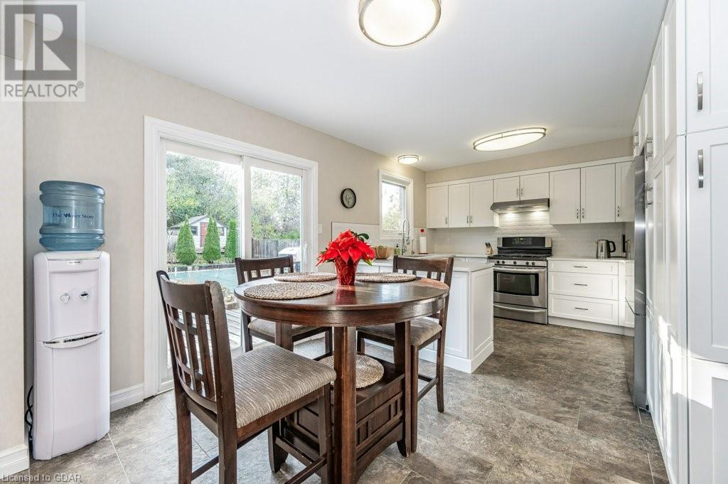 1 WOODLAND GLEN Drive