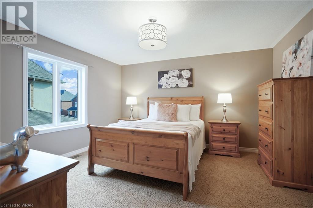 264 EVENS POND Crescent