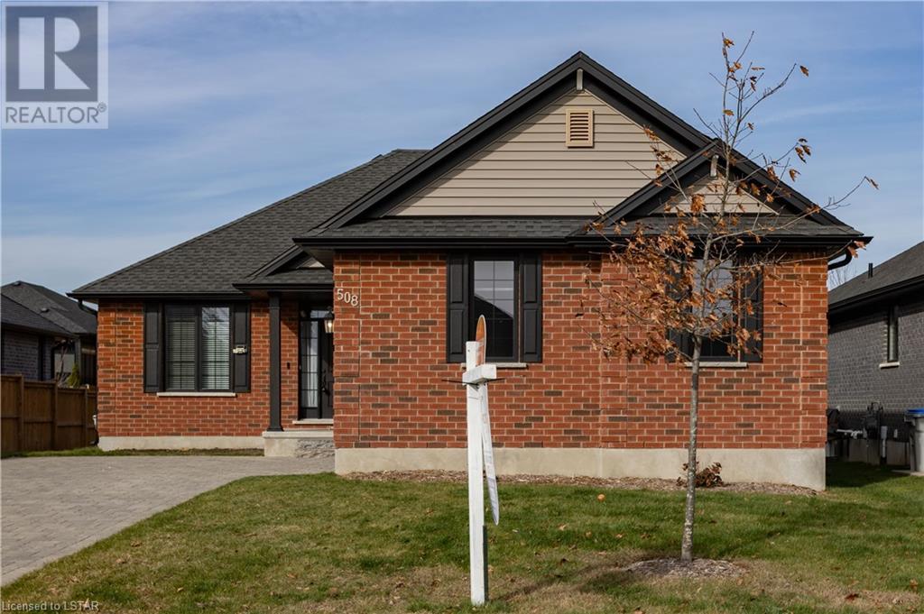 508 BENNETT Crescent