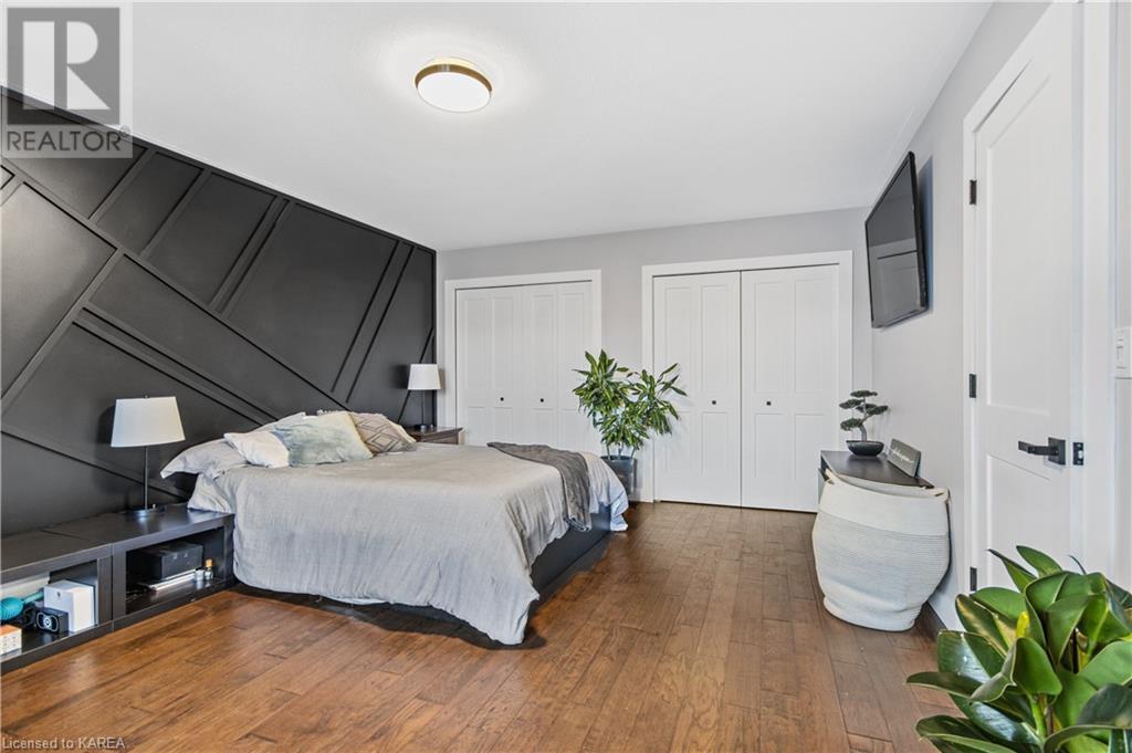 384 QUARRY POND Court