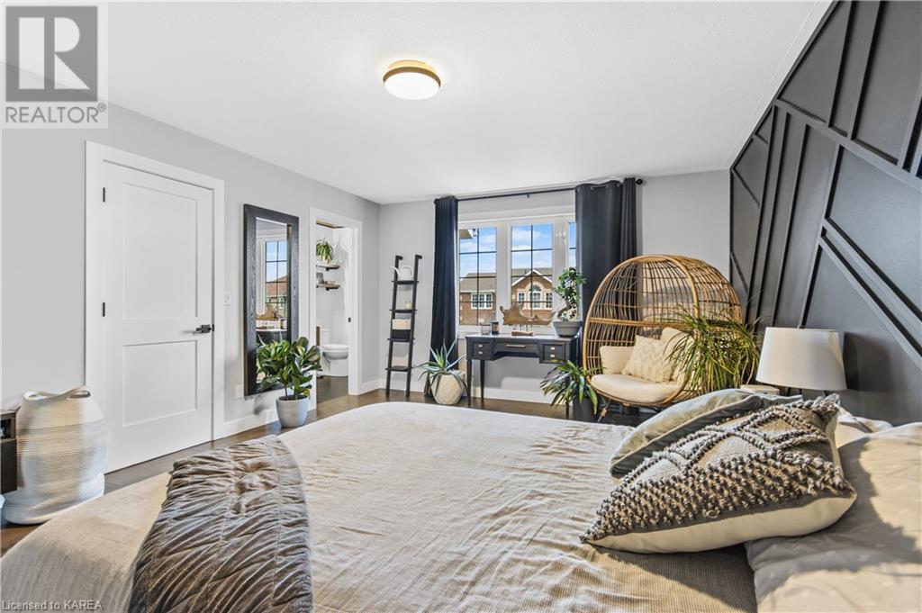 384 QUARRY POND Court