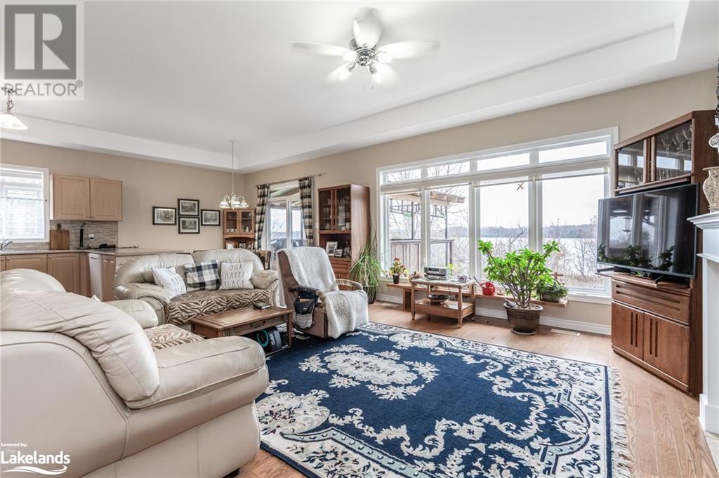 459 SHEWFELT Crescent