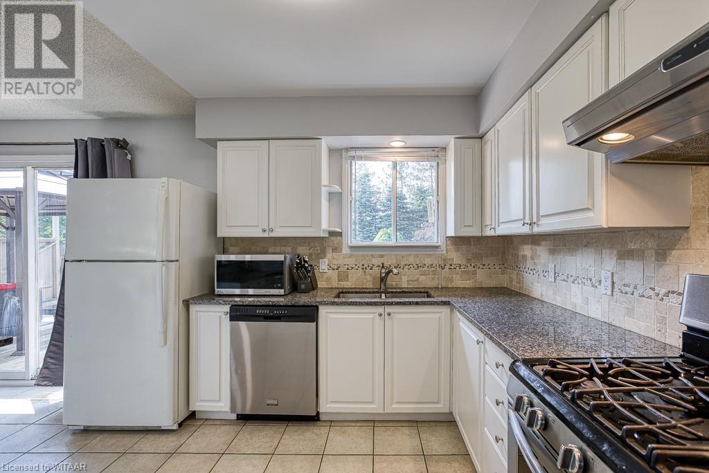 441 KING Street W
