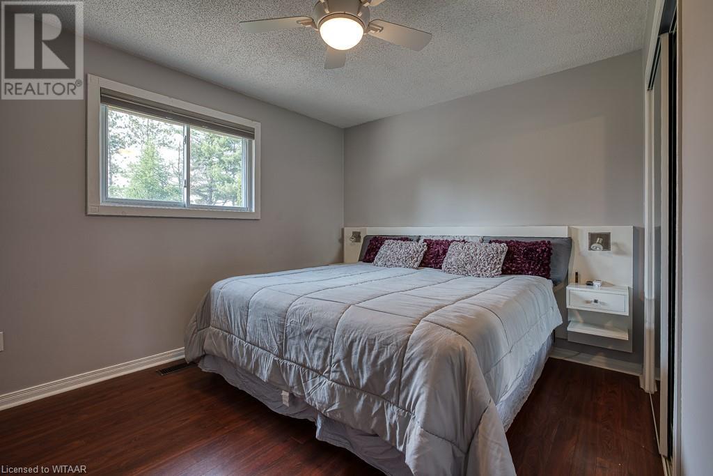 441 KING Street W