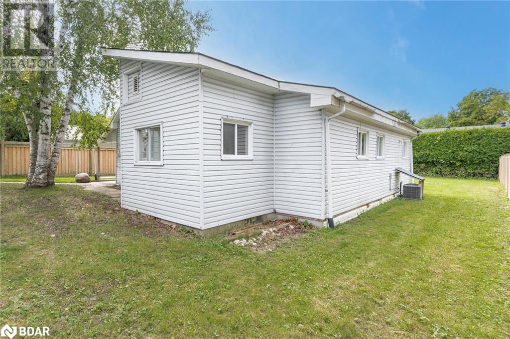 237 SIMCOE Street