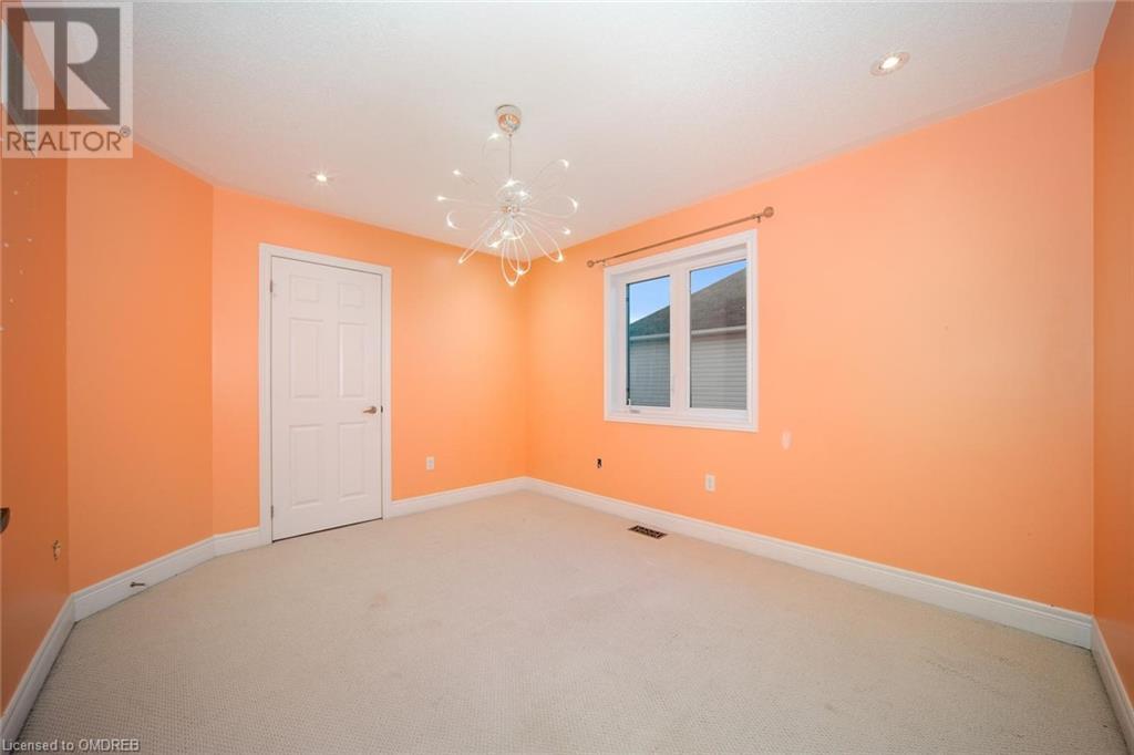 11 KERSEY Crescent
