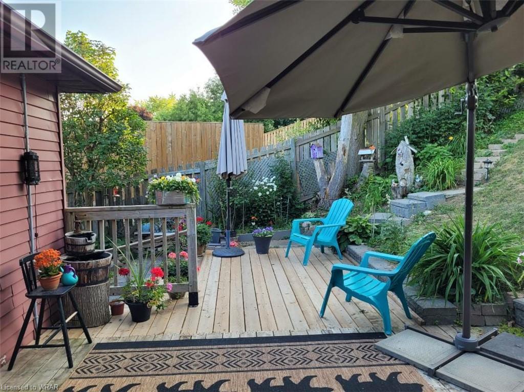23 BRADBURY Crescent