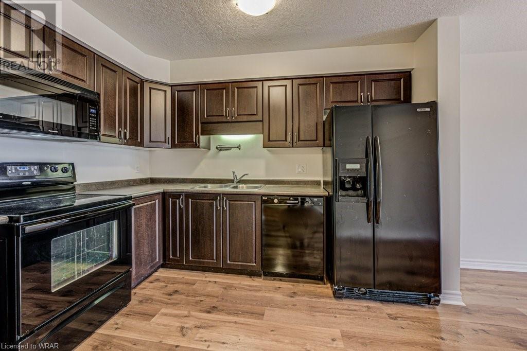 1381 COUNTRYSTONE Drive