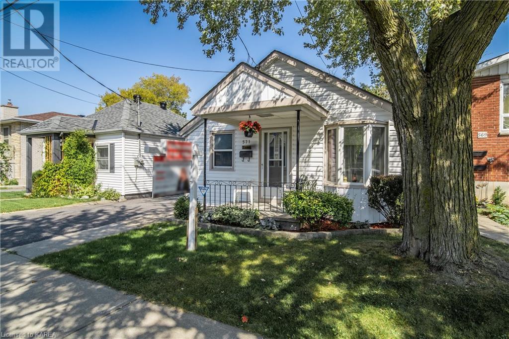 571 MACDONNELL Street