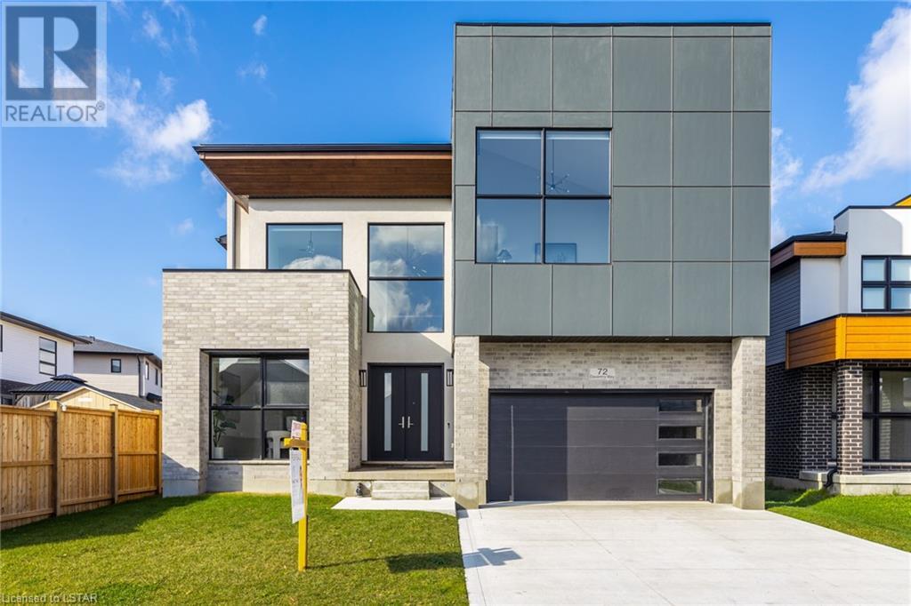 72 DAVENTRY Way