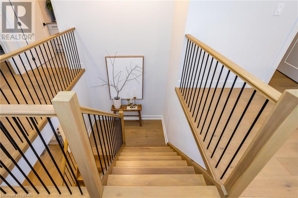 72 DAVENTRY Way