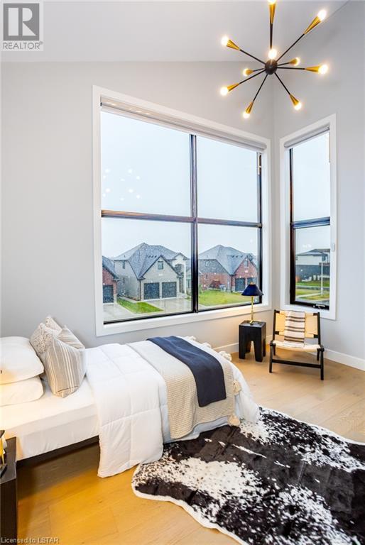 72 DAVENTRY Way