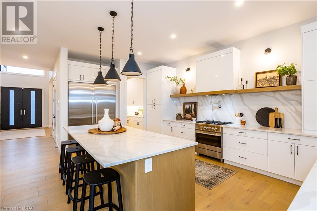 72 DAVENTRY Way