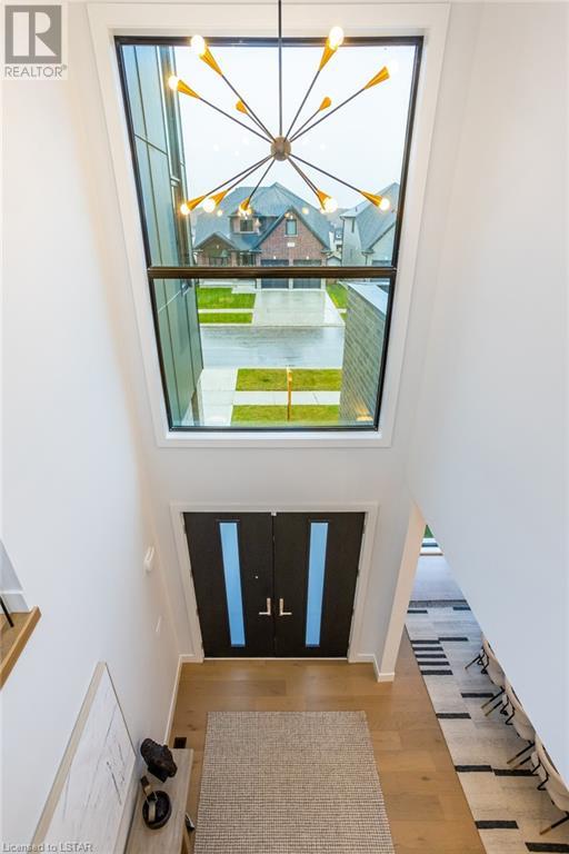 72 DAVENTRY Way