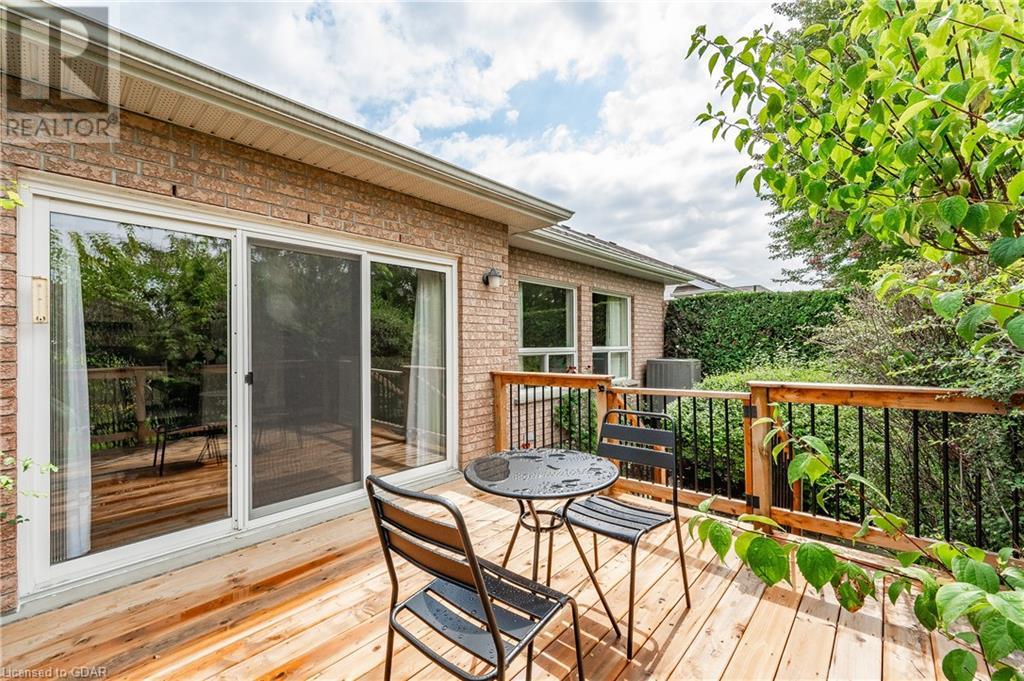 24 BEECHLAWN Boulevard