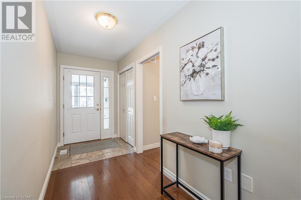 24 BEECHLAWN Boulevard