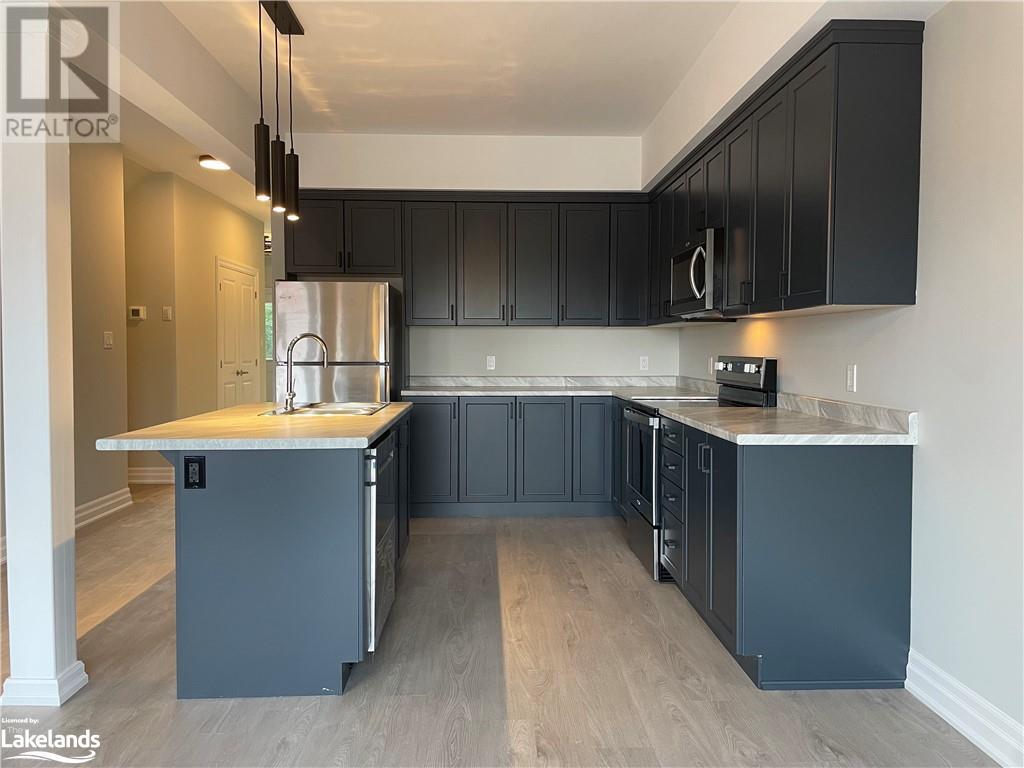 315 COOK Street
