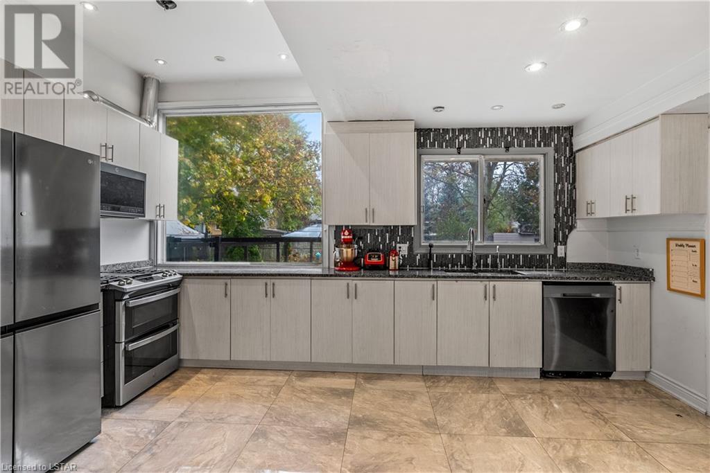 1155 ROYAL YORK Road