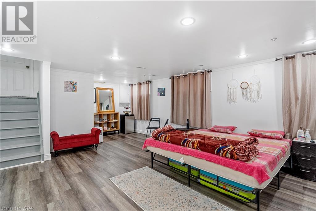 1155 ROYAL YORK Road