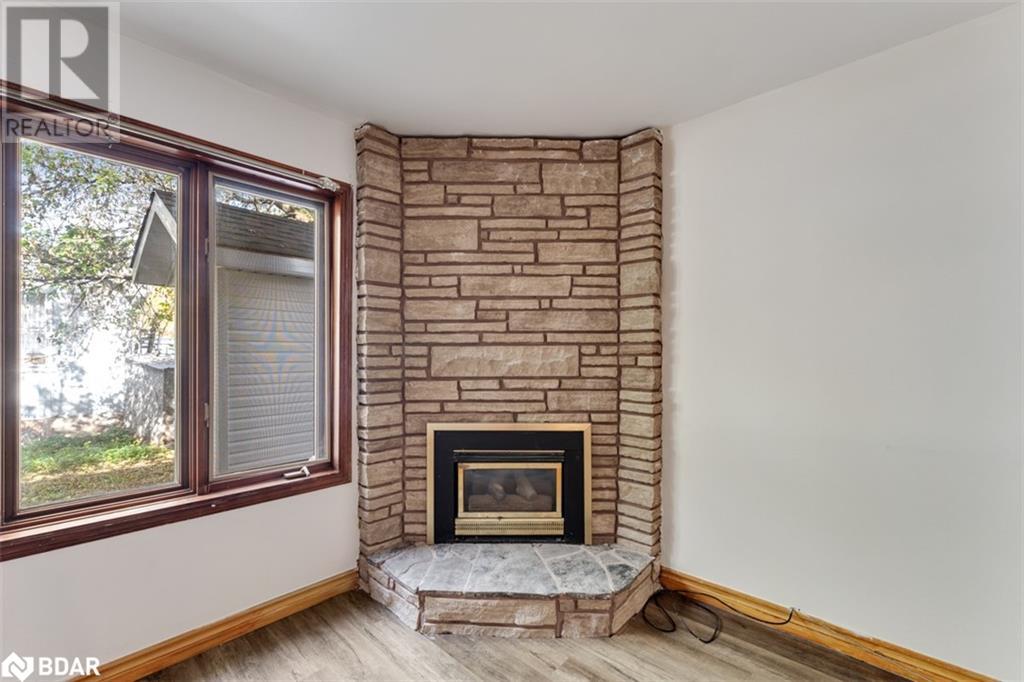 60 ALBERT Street S