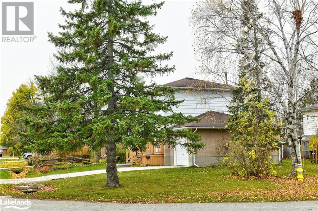 16 GIBBARD Crescent