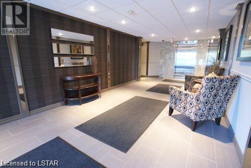 35 GREEN VALLEY Drive Unit# 712