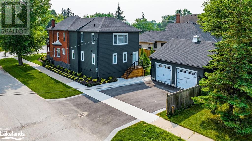 556 HURONTARIO Street