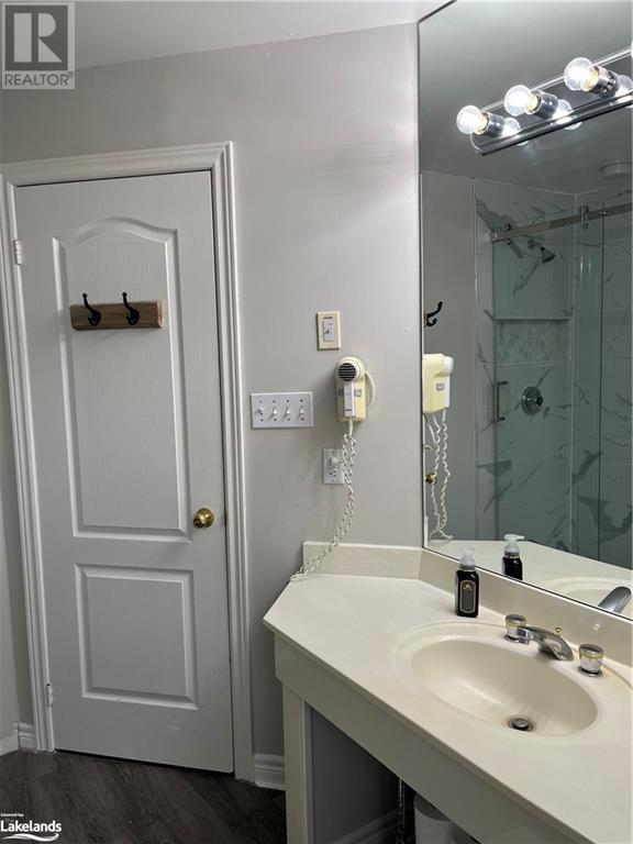 34 DAWSON Drive Unit# 825