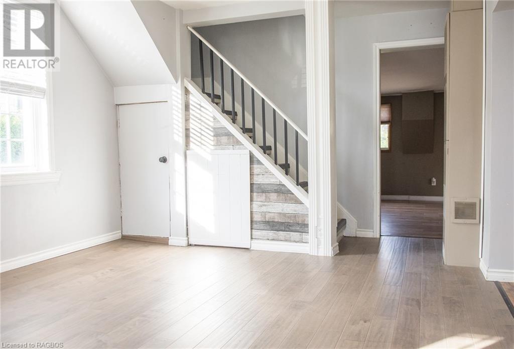 656 7TH STREET A E