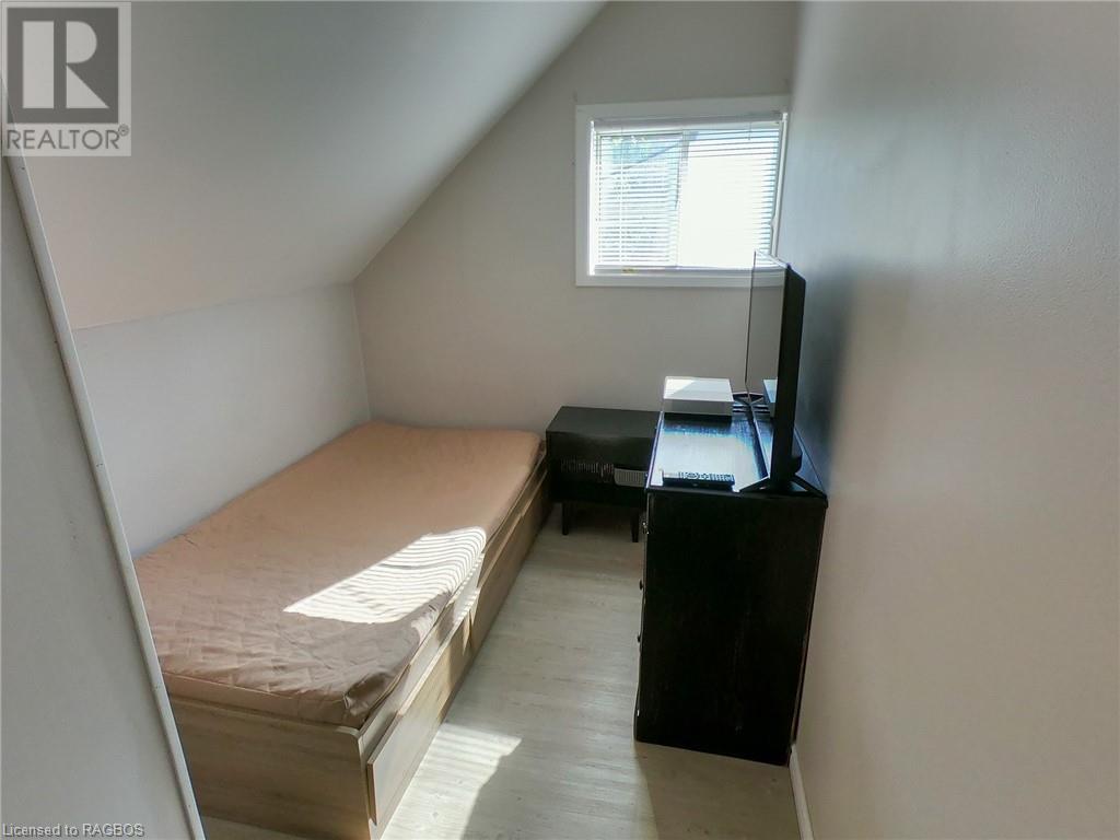 656 7TH STREET A E