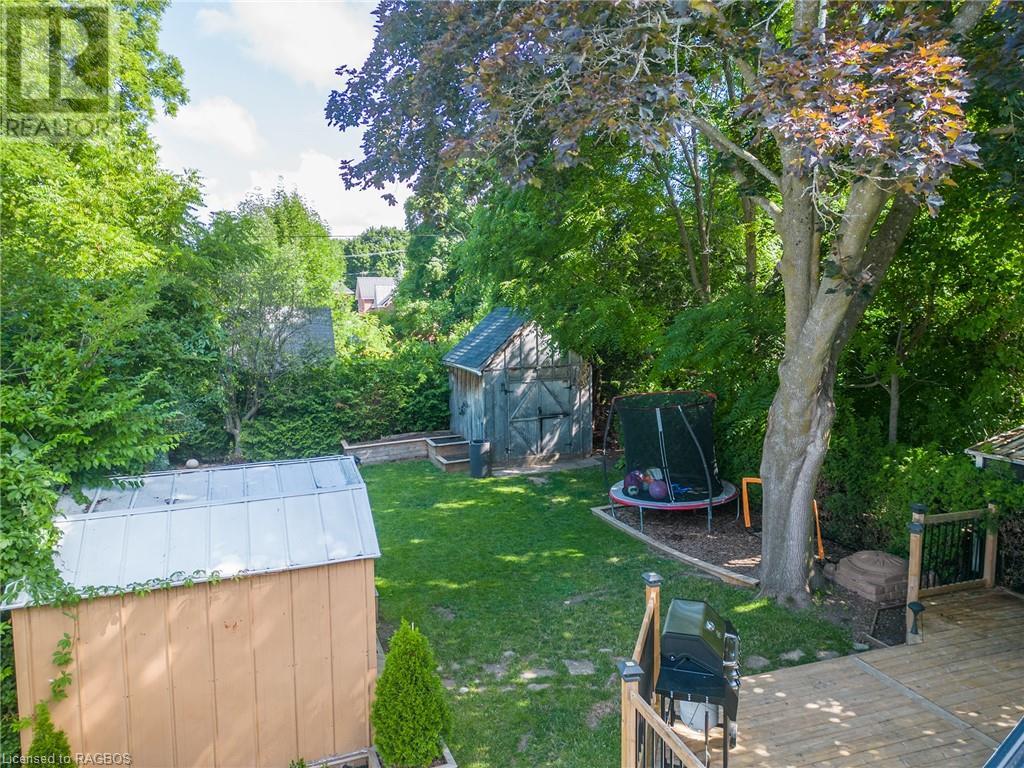 656 7TH STREET A E