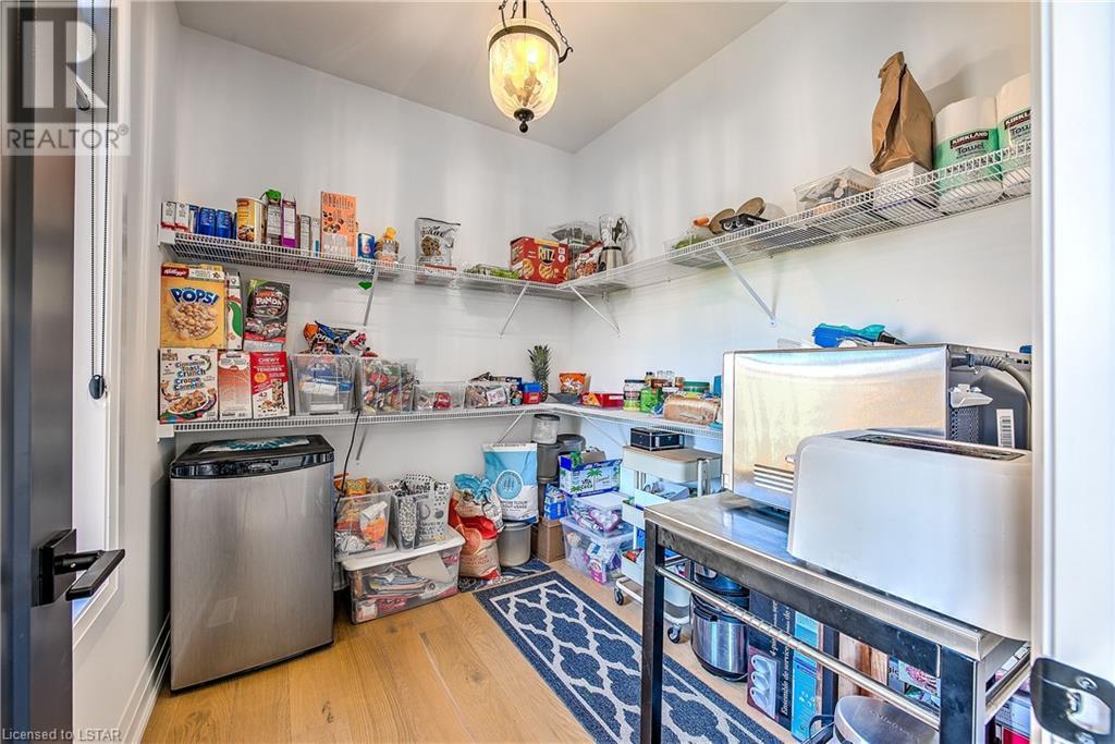 7147 SILVER CREEK Circle