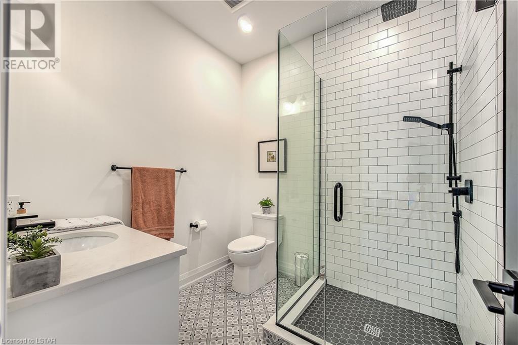 7147 SILVER CREEK Circle