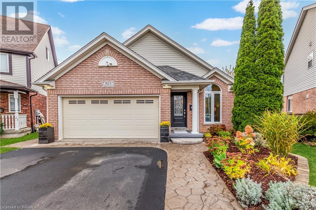 923 VERONICA Court