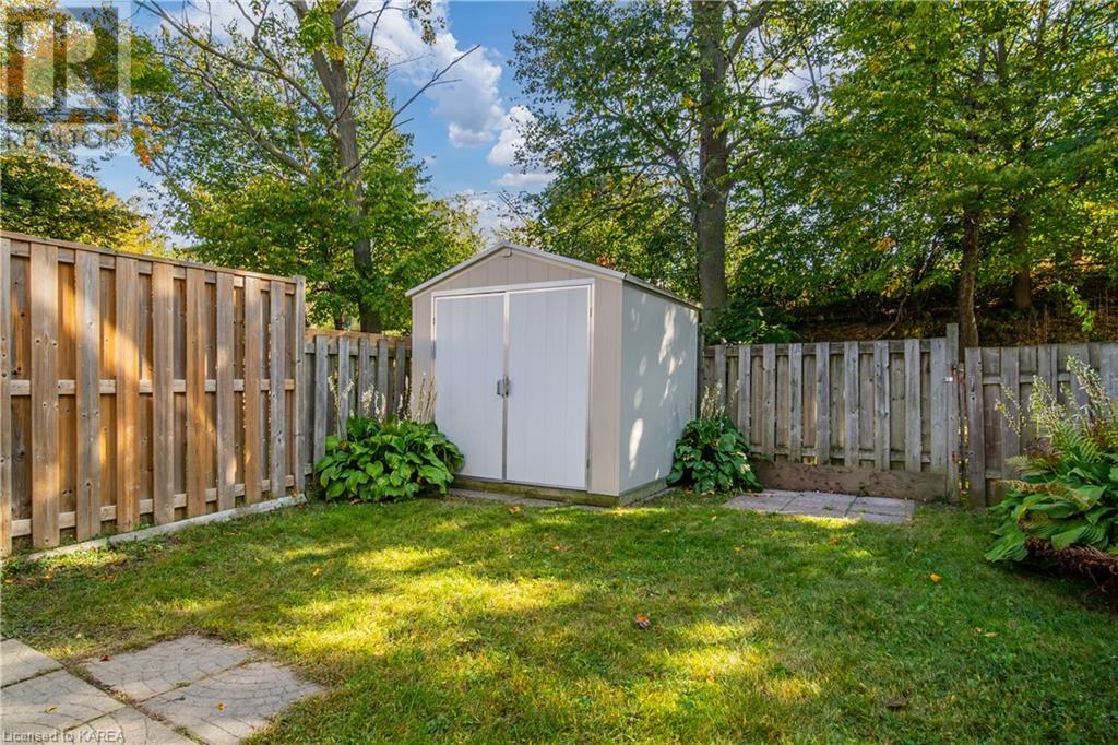 16 ROSEMUND Crescent