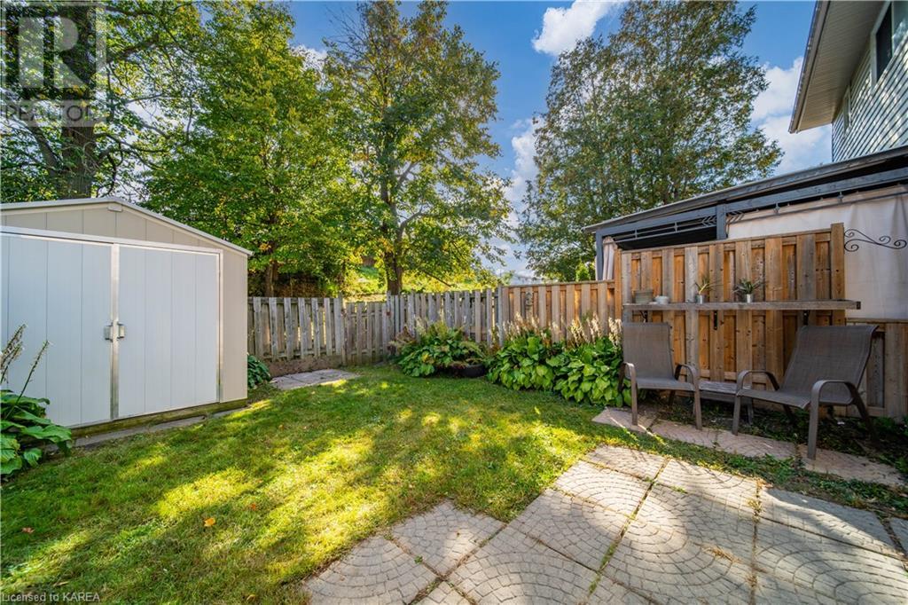16 ROSEMUND Crescent