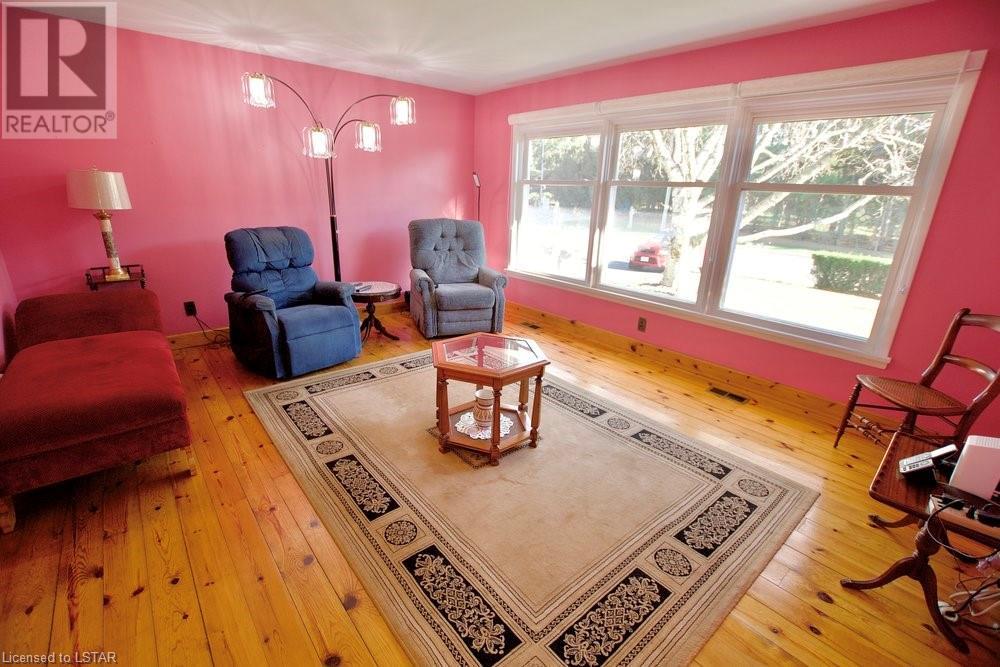 65 CLARK Road E